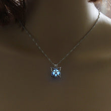 Load image into Gallery viewer, Glowing Butterfly Pendant